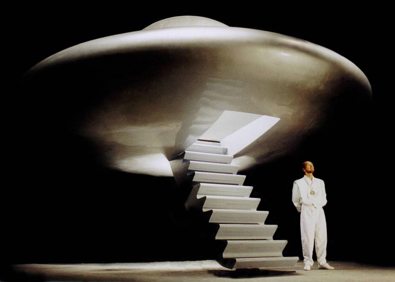 Illustration for article titled Meet the Raelians: Inside the World's Strangest — and Nicest — UFO Sex Clone Religion